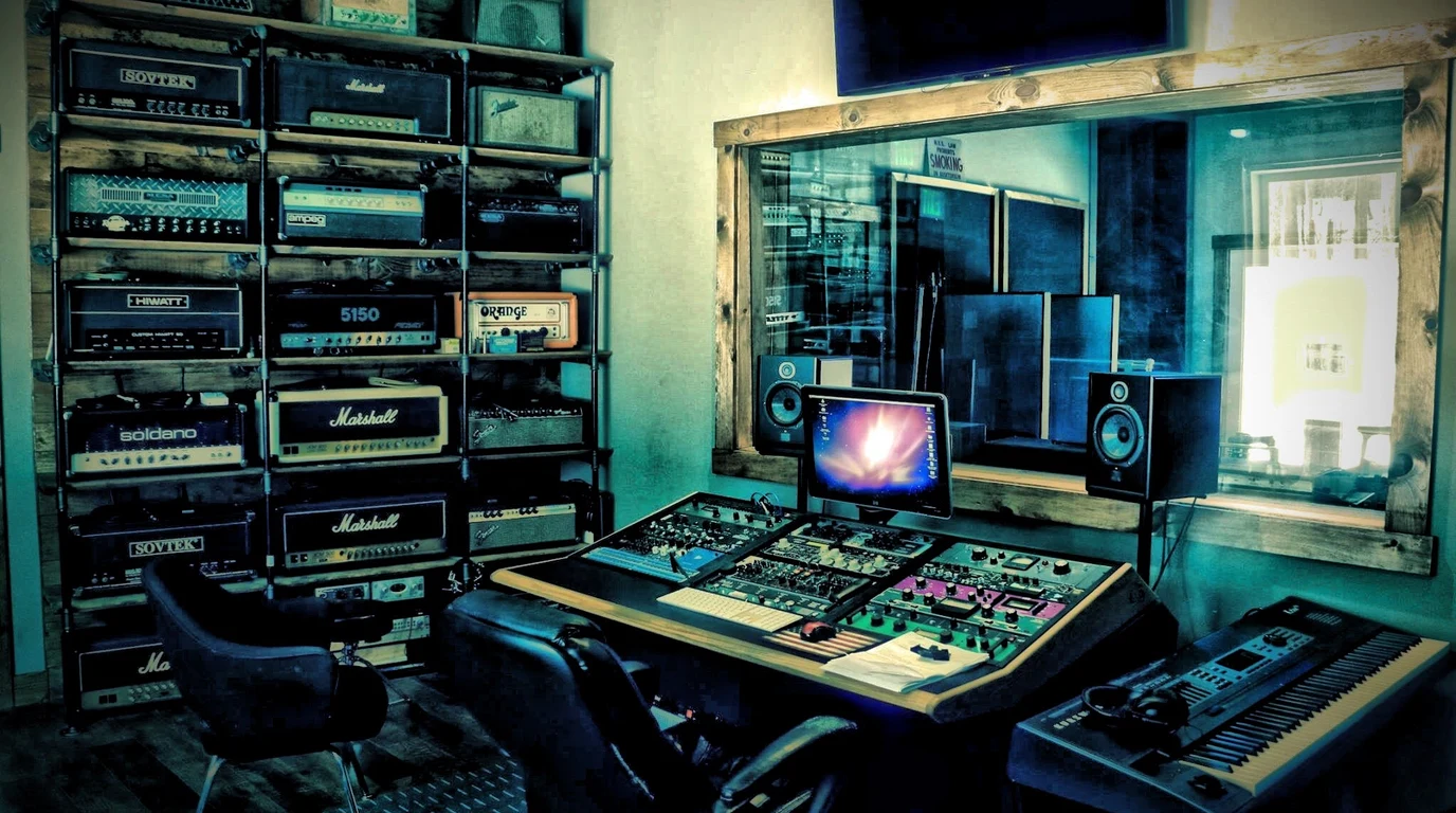 acoustic-panels-vs-bass-traps-2026